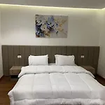 Nilefront Cozy Escape